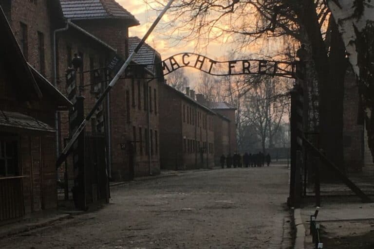 10 Best Auschwitz Tours From Krakow (Top Tours For 2024)